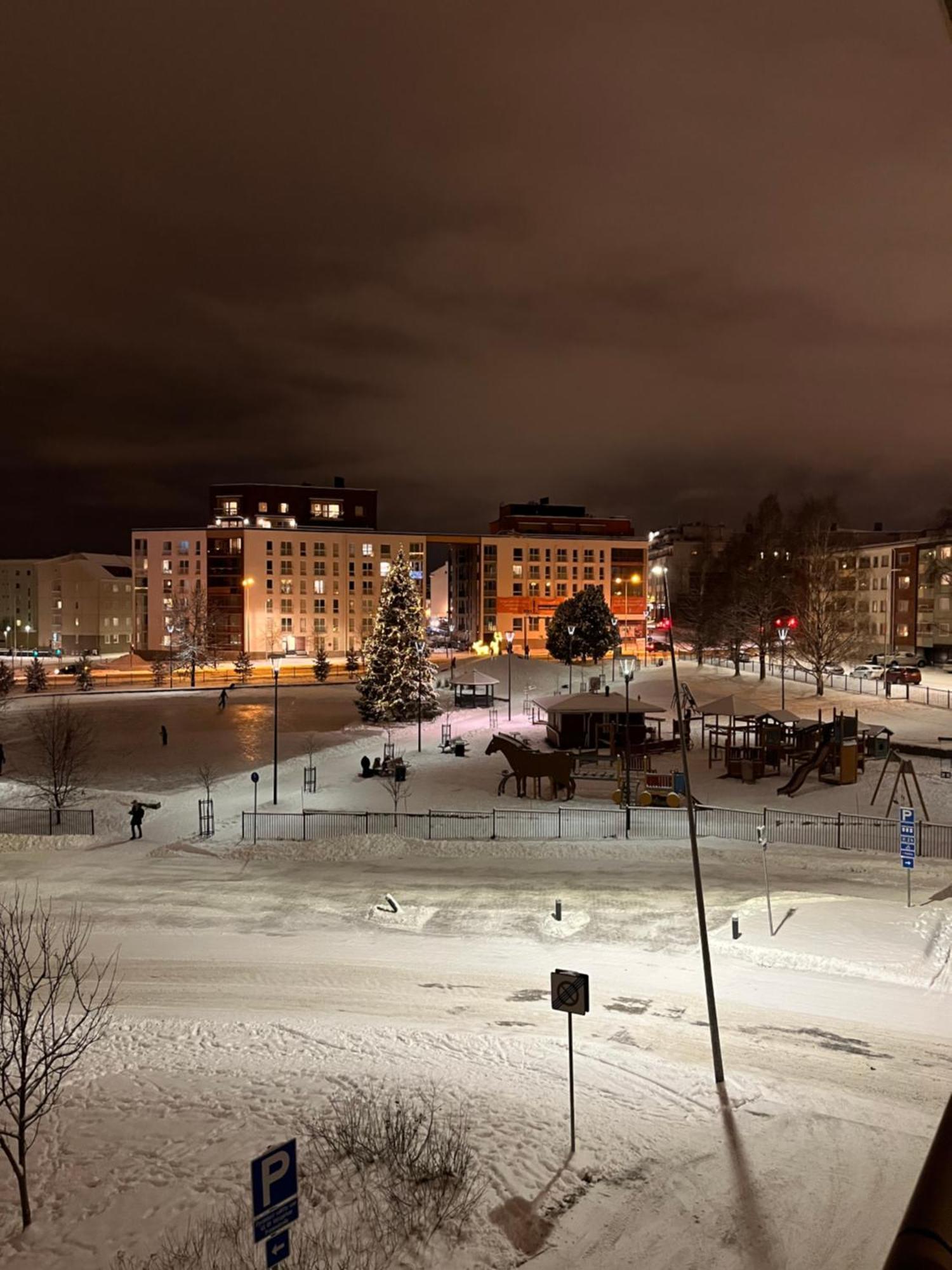 רובניימי Arctic Circle City Apartment מראה חיצוני תמונה